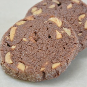 ピーナッツチョコクッキー151円（税込）